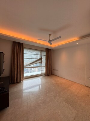 Staircase in 4 BHK Apartment at Prabhadevi CHS, Prabhadevi – for Rent