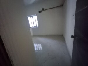 Room in 2 BHK Apartment at Kondapur – for Sale