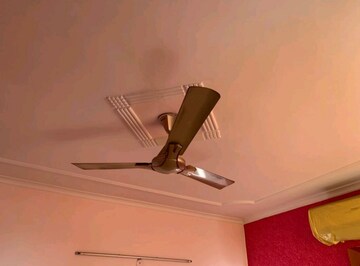 Furnished Amenities in 2 BHK Apartment at Omaxe Heights, Sector 86 – for Rent