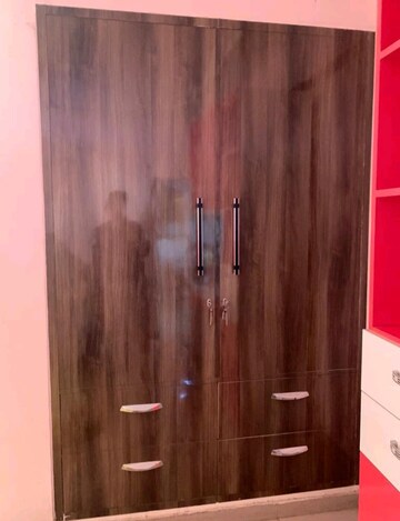 Furnished Amenities in 2 BHK Apartment at Omaxe Heights, Sector 86 – for Rent