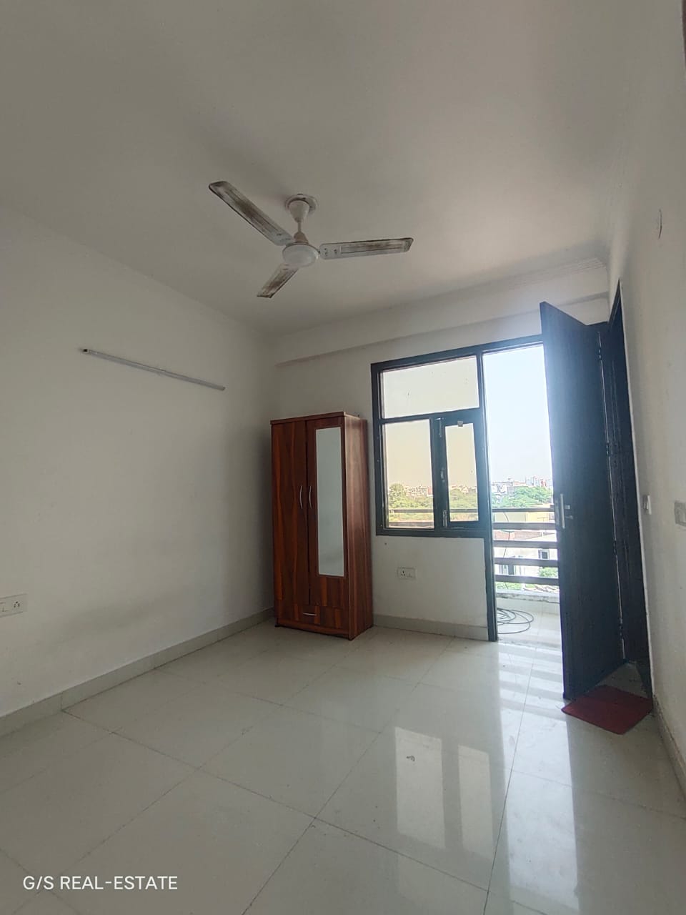 1 BHK + Servant Room Apartment For Sale in Sector 23 Dwarka