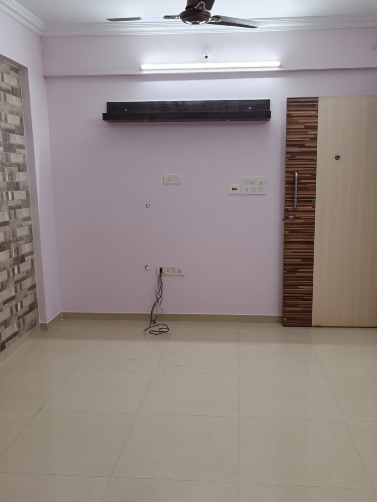 Bathroom, new-saraswati-chs 1 Bedroom 450 Sq.Ft. Apartment In Kandivali East Mumbai 9579345