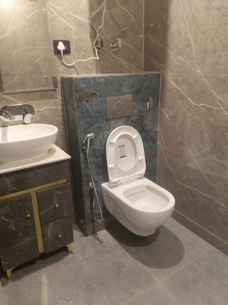Bathroom, sector 23 dwarka 1 Bedroom 551 Sq.Ft. Apartment In Sector 23 Dwarka Delhi 9579342