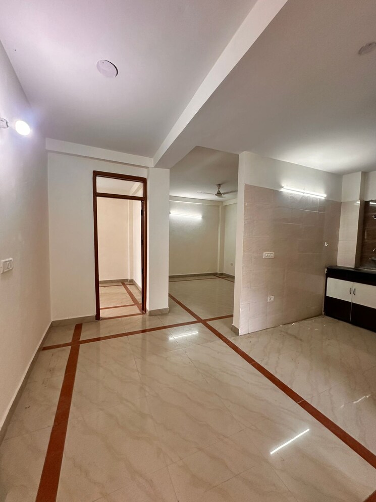 Room, sector 23 dwarka 1 Bedroom 551 Sq.Ft. Apartment In Sector 23 Dwarka Delhi 9579342