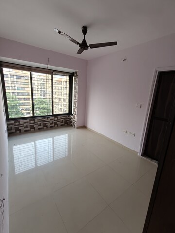 Room in 1 BHK Apartment at New Saraswati CHS, Kandivali East – for Rent