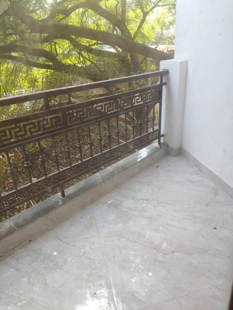 Balcony, sector 23 dwarka 1 Bedroom 551 Sq.Ft. Apartment In Sector 23 Dwarka Delhi 9579342