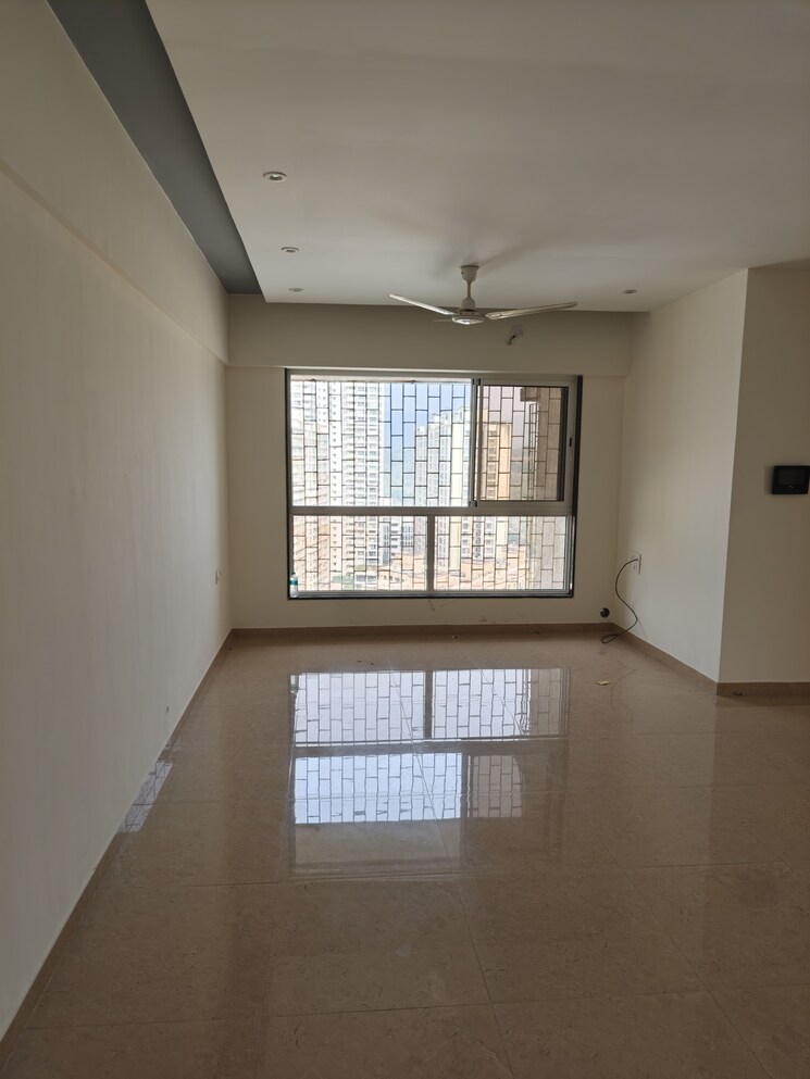 Room, evershine-crown 2.5 Bedroom 825 Sq.Ft. Apartment In Kandivali East Mumbai 9579353
