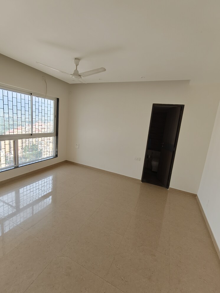 Room, evershine-crown 2.5 Bedroom 825 Sq.Ft. Apartment In Kandivali East Mumbai 9579353