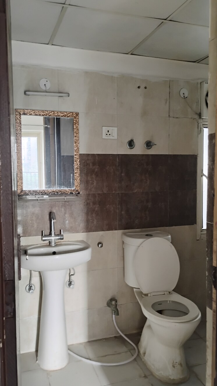 undefined, panchsheel-greens-ii 2 Bedroom 915 Sq.Ft. Apartment In Sector 16 Greater Noida Greater Noida 9579369