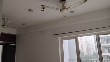 Furnished Amenities in 2 BHK Apartment at Panchsheel Greens II, Sector 16 Greater Noida – for Rent