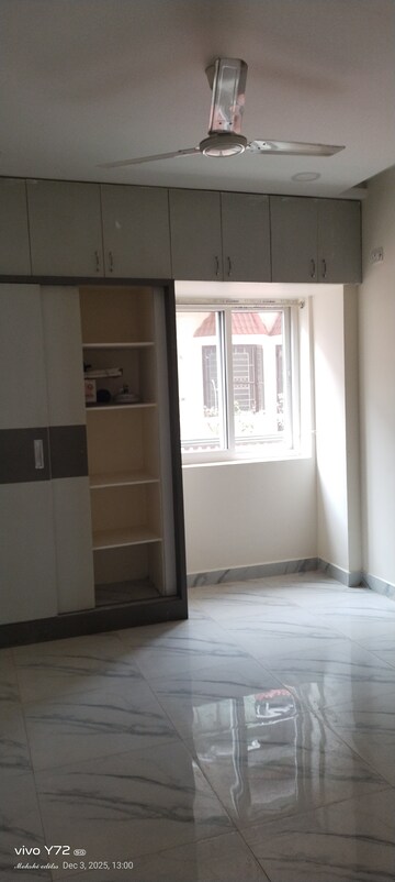 Room in 2 BHK Apartment at Pavani Laxmi Nivas, Madhapur – for Rent