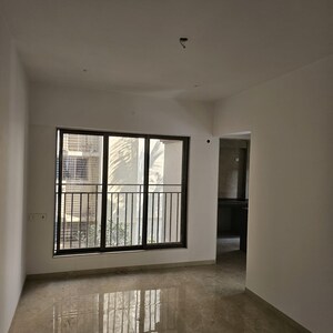2 BHK Apartment For Rent in Goregaon East