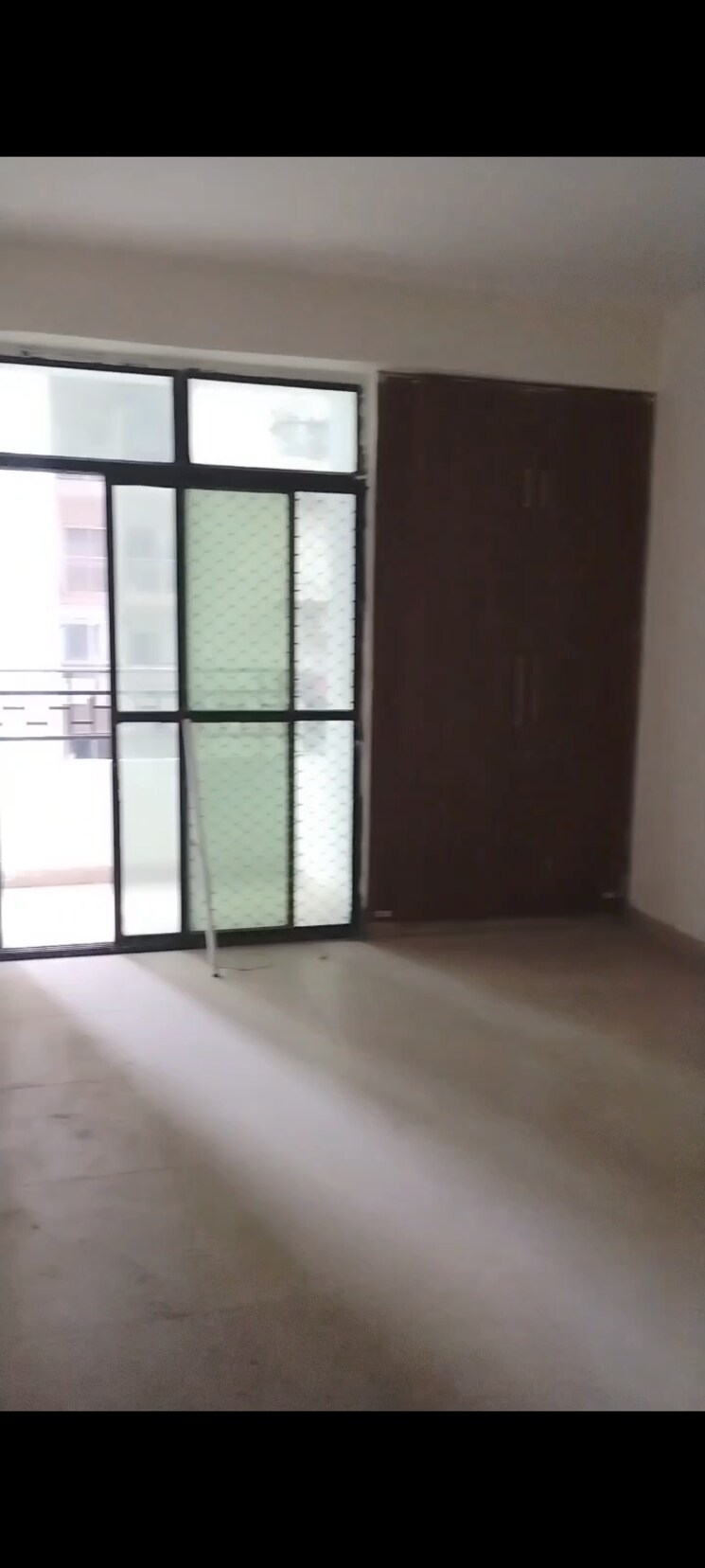 Room, amrapali-dream-valley 1 Bedroom 600 Sq.Ft. Apartment In Tech Zone 4 Greater Noida Greater Noida 9579409