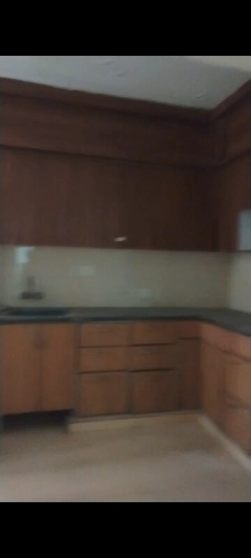 Furnished Amenities in 1 BHK Apartment at Amrapali Dream Valley, Tech Zone 4 Greater Noida – for Rent