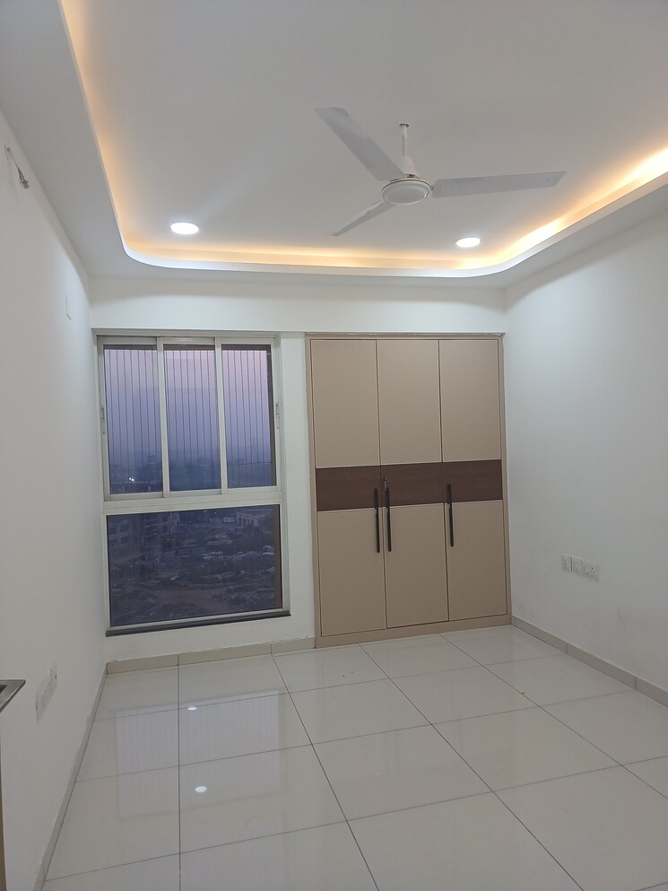 Room, godrej-nirvaan 2 Bedroom 685 Sq.Ft. Apartment In Themghar Thane 9579429