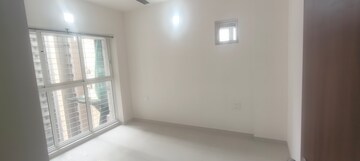 Bedroom in 1 BHK Apartment at Lodha Amara, Kolshet Road – for Rent