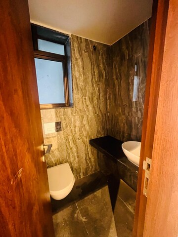 Master Bedroom in 3 BHK Apartment at Jyoti Sukriti, Goregaon East – for Rent