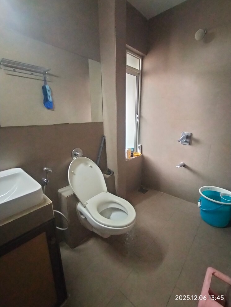 Bathroom, akshar-green-world 3 Bedroom 1510 Sq.Ft. Apartment In Dighe Navi Mumbai 9579456