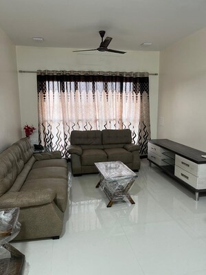 Master Bedroom in 3 BHK Apartment at Jyoti Sukriti, Goregaon East – for Rent