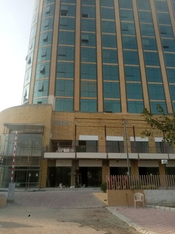  Shop For Sale in Indiabulls One 09, Sector 109