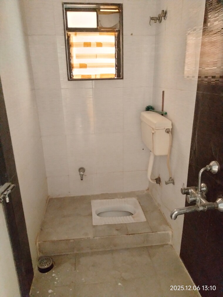 Bathroom, sangam-enclave 2 Bedroom 950 Sq.Ft. Apartment In Sector 8 Airoli Navi Mumbai 9579462