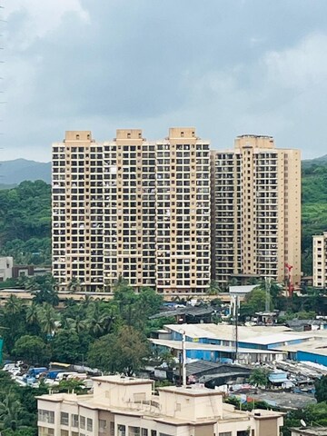 2 BHK Apartment – Exterior View View at K Raheja Heights, Malad East - for Rent