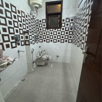 Bathroom in 2 BHK Builder Floor at Saket – for Rent
