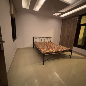 2 BHK Builder Floor For Rent in Saket