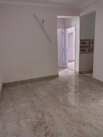 Furnished Amenities in 3 BHK Apartment at Amrapali Leisure Park, Amrapali Leisure Valley – for Rent