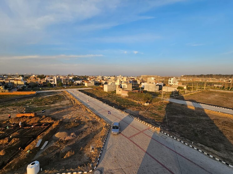 undefined, dera bassi  110 Sq.Yd. Plot In Dera Bassi Mohali 9579475