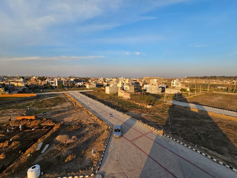 undefined, dera bassi  110 Sq.Yd. Plot In Dera Bassi Mohali 9579475