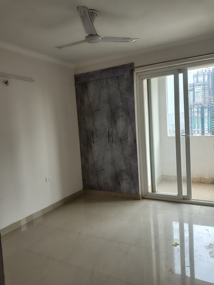 Balcony, amrapali-leisure-park 2.5 Bedroom 1225 Sq.Ft. Apartment In Amrapali Leisure Valley Greater Noida 9579486