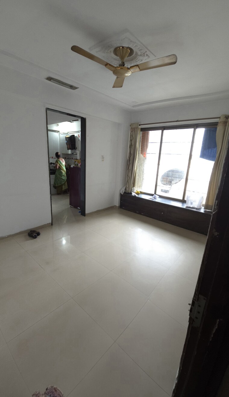 Room, mantri-park 2 Bedroom 970 Sq.Ft. Apartment In Goregaon East Mumbai 9577103