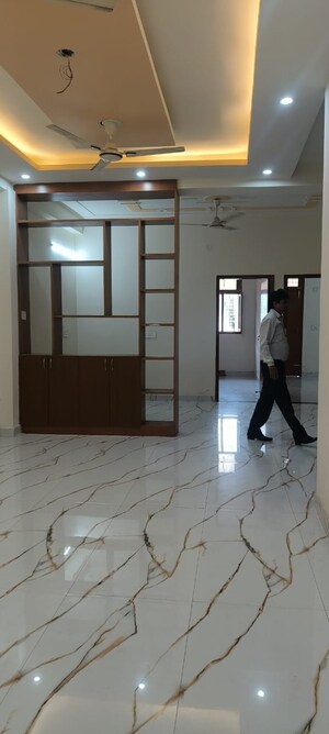 Room in 3 BHK Builder Floor at Dwarka – for Sale