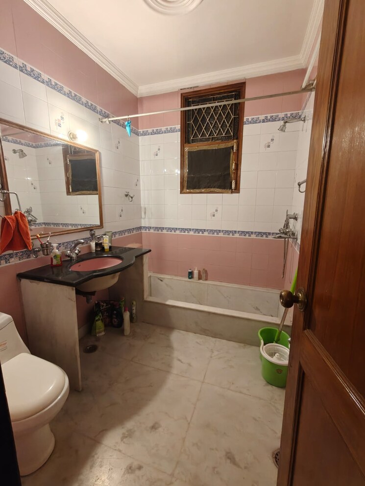 Kitchen, sector 31 3 Bedroom 1850 Sq.Ft. Builder Floor In Sector 31 Gurgaon 9579505