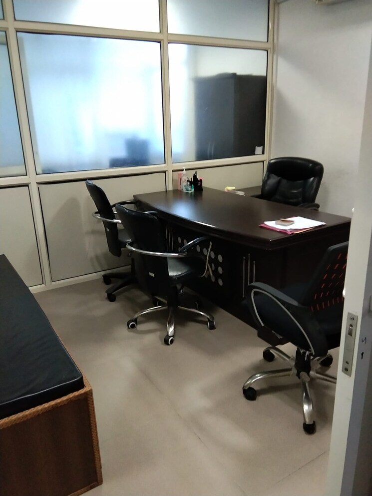 Team Area, dwarka Commercial Office Space 600 Sq.Ft. In Dwarka Delhi 9579510