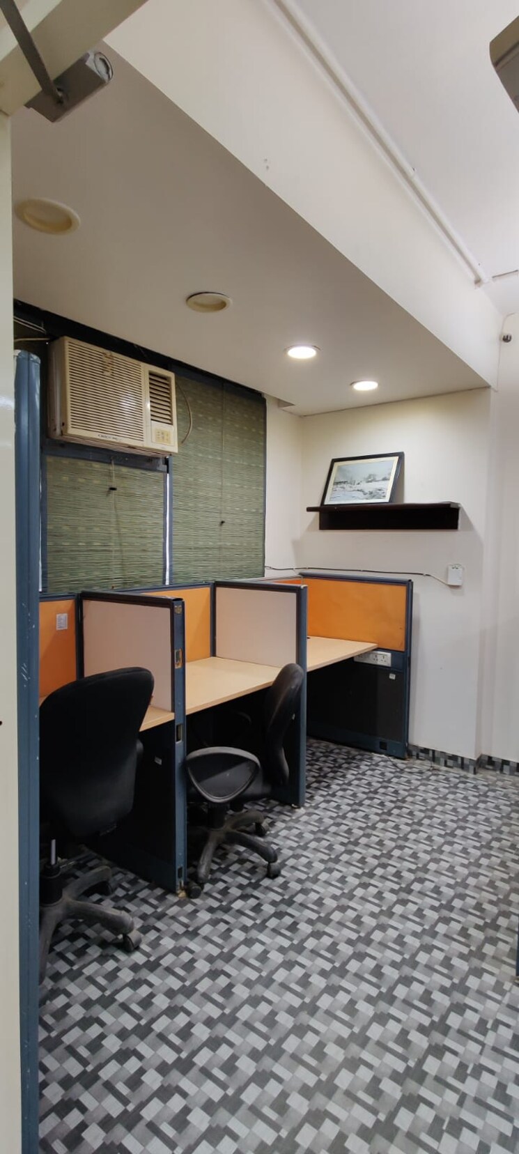 Team Area, dwarka Commercial Office Space 900 Sq.Ft. In Dwarka Delhi 9579525