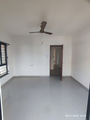 Room in 3 BHK Apartment at Truspace Prima Angulus, Balewadi – for Rent