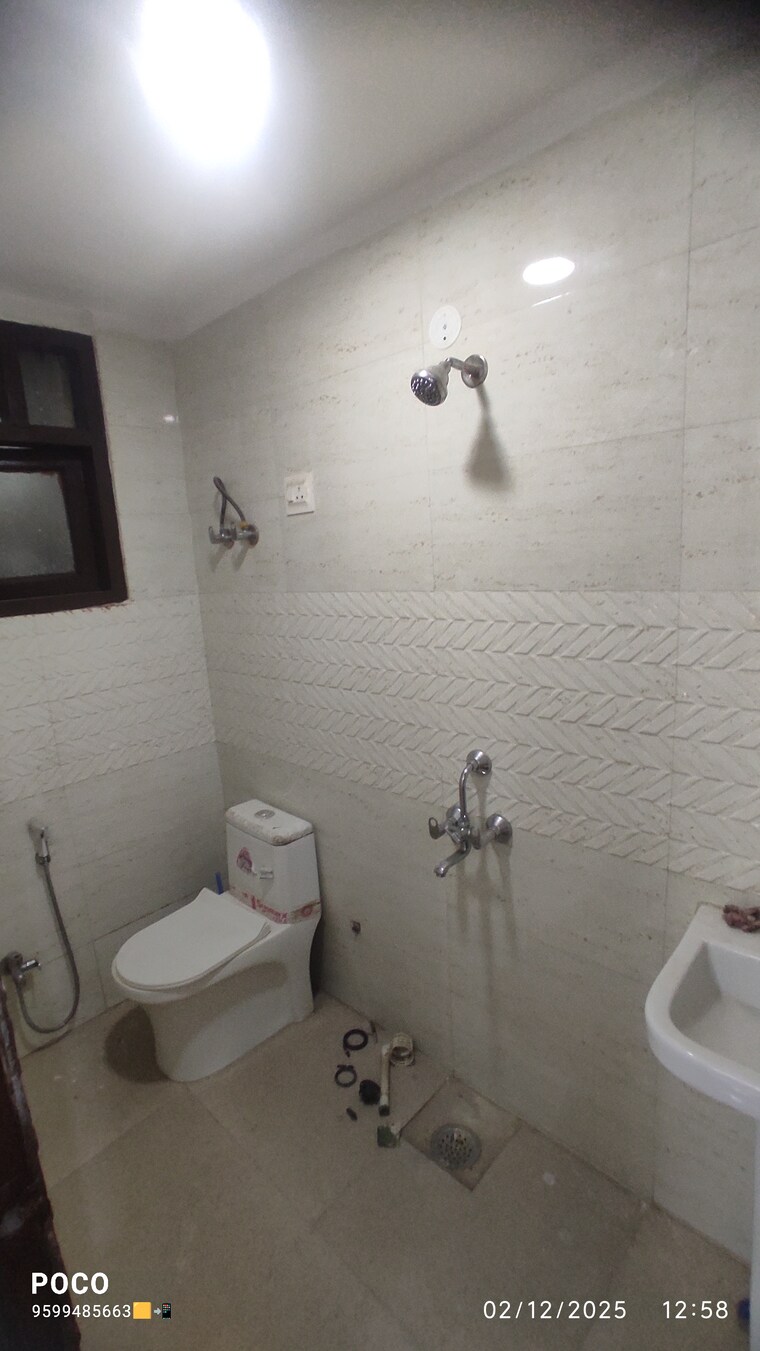 Bathroom, mehrauli 2 Bedroom 900 Sq.Ft. Builder Floor In Mehrauli Delhi 9579537