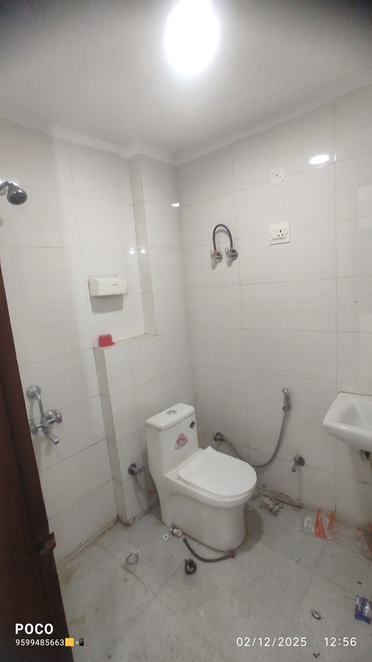 Bathroom, mehrauli 2 Bedroom 900 Sq.Ft. Builder Floor In Mehrauli Delhi 9579537