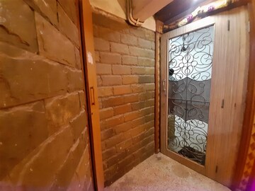 Room in 1 BHK Apartment at Kamgar Nagar CHS Kurla East, Kurla East – for Rent