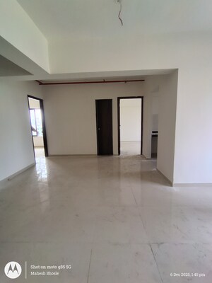 Furnished Amenities in 2 BHK Apartment at Roswalt Ray, Dahisar East – for Sale