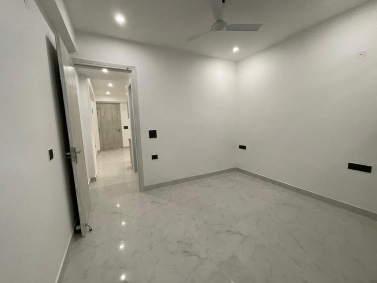 Room, mehrauli 1 Bedroom 900 Sq.Ft. Builder Floor In Mehrauli Delhi 9579555