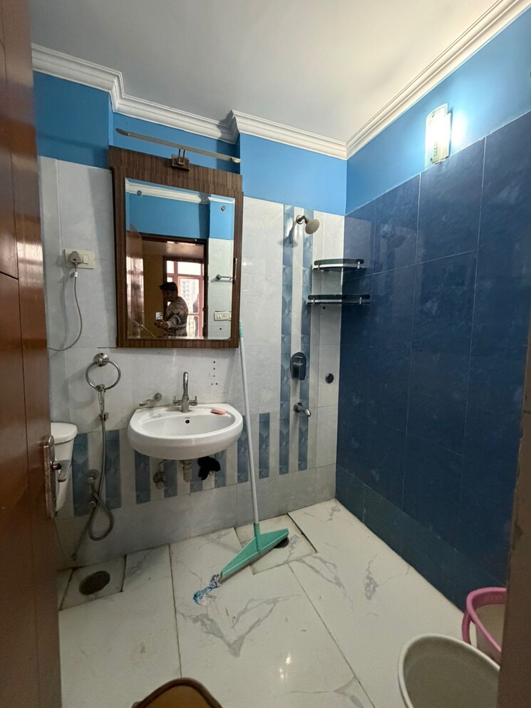 Bathroom, maxworth-premier-urban 2 Bedroom 1100 Sq.Ft. Apartment In Sector 15 Gurgaon 9579562