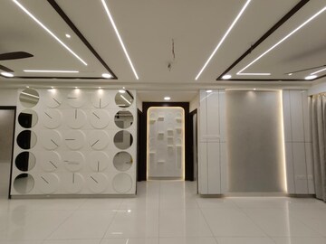 Room in 4 BHK Apartment at Aparna Sarovar Zicon, Nallagandla – for Rent