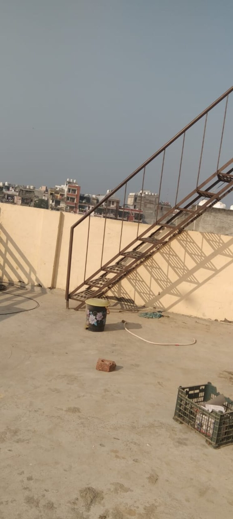 Terrace, kishangarh 1 Bedroom 550 Sq.Ft. Builder Floor In Kishangarh Delhi 9579583