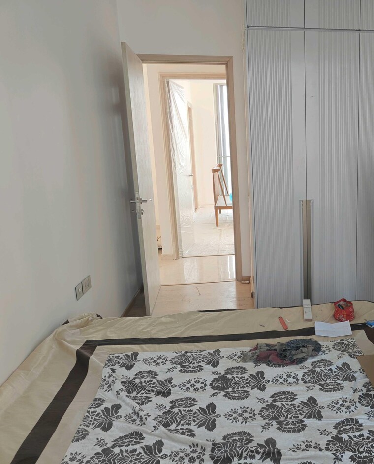 Bedroom, rustomjee-crown-phase-2 4 Bedroom 2100 Sq.Ft. Apartment In Prabhadevi Mumbai 9579577