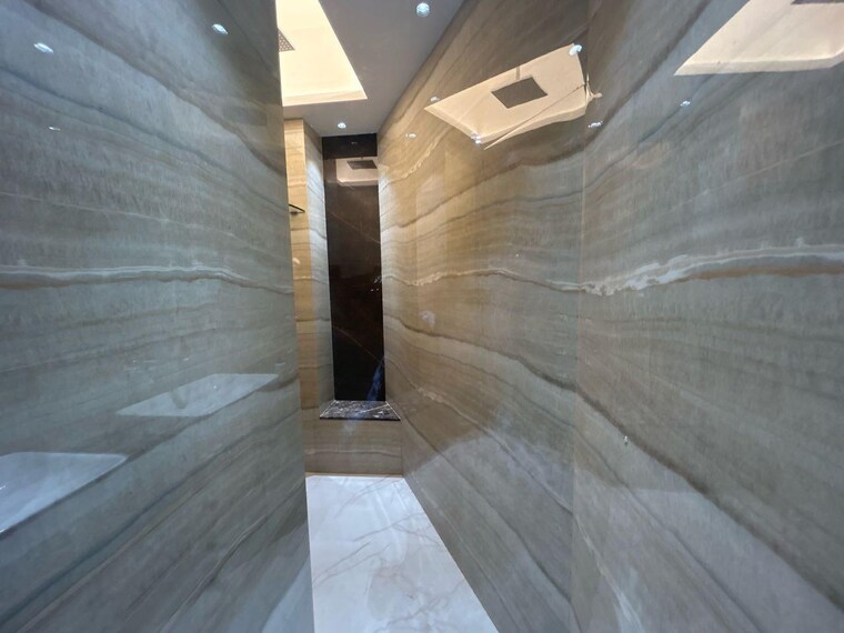 Bathroom, lodha-world-view 6 Bedroom 3900 Sq.Ft. Apartment In Worli Mumbai 9579593