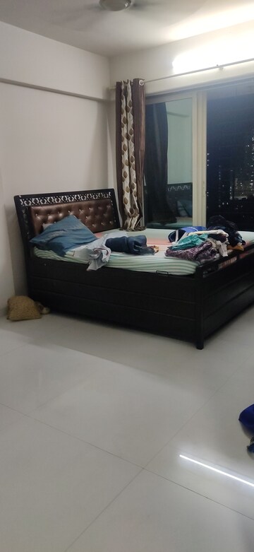 2 BHK Apartment For Rent in Bhoomi Ekta Garden Phase 1, Borivali East