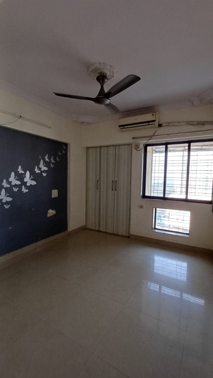 2 BHK + Extra Room Apartment For Rent in Flower Valley Complex